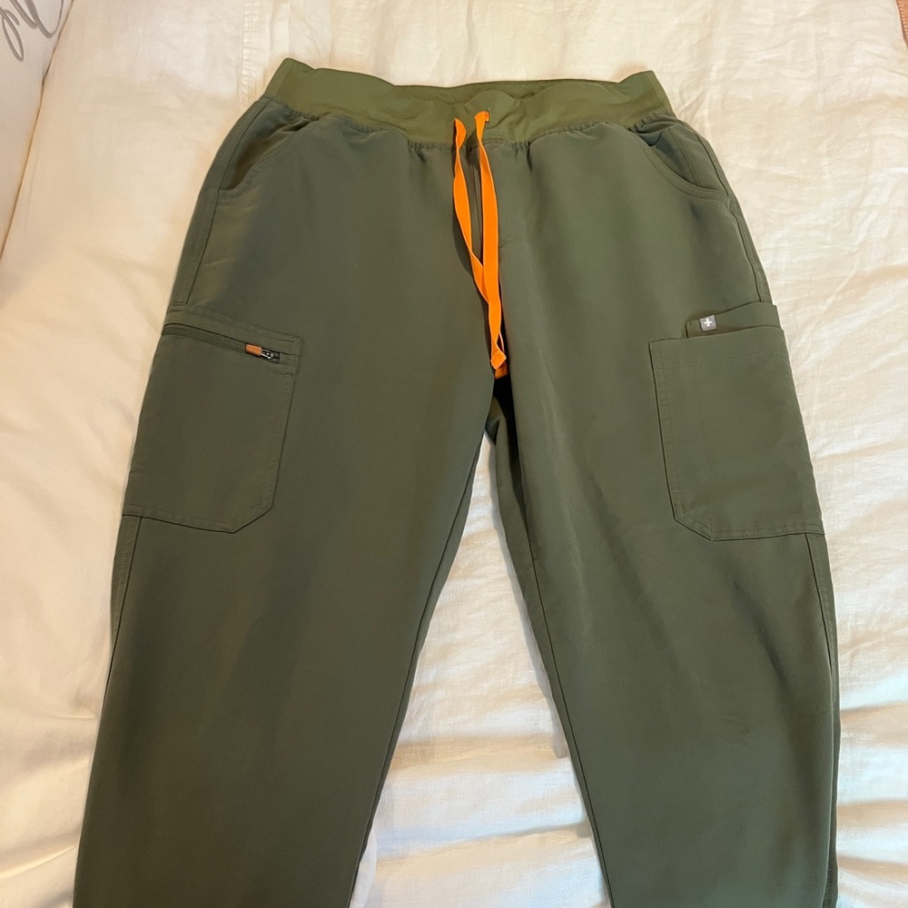 Women’s high waisted yola in Moss, size large